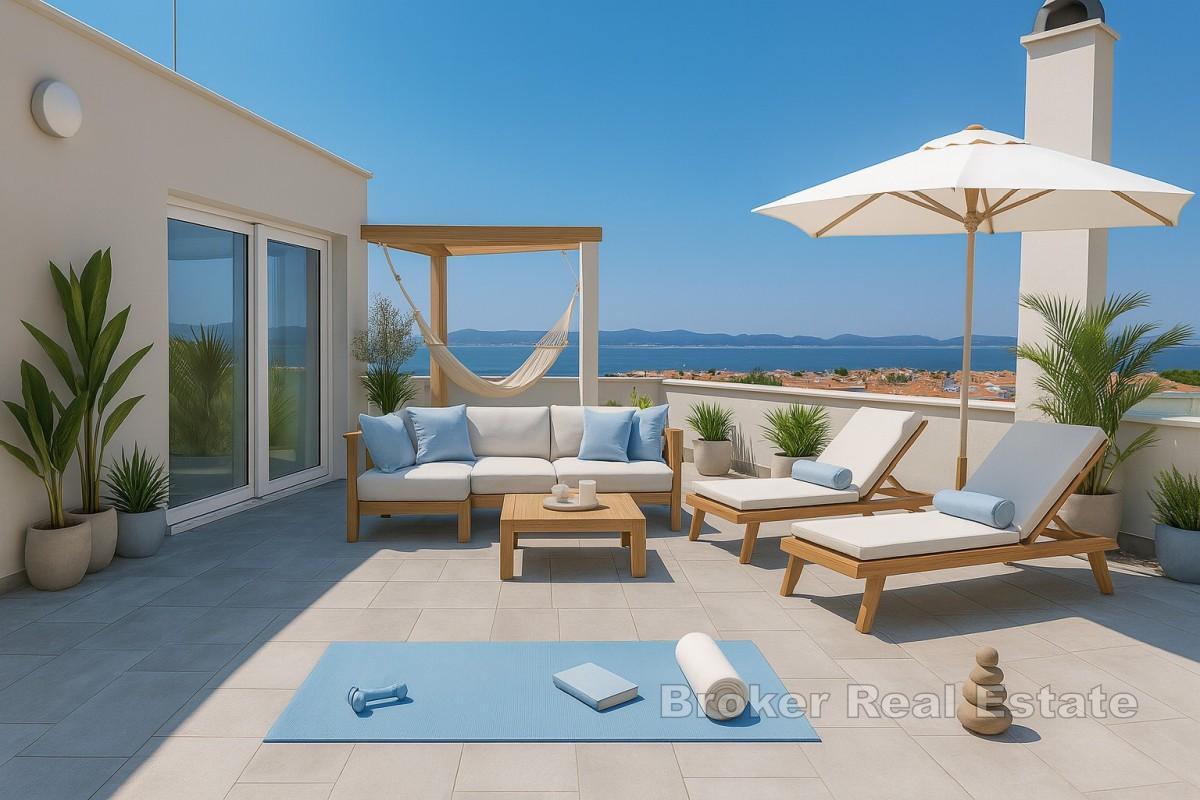 Spacieux penthouse avec vue sur la mer