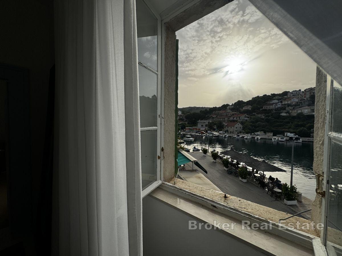 Unik fastighet första raden till havet