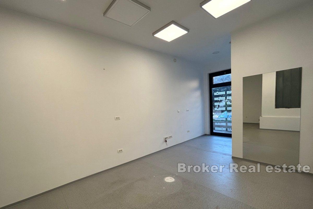 001-5329-30-Firule-Office-space-in-a-great-location-for-rent