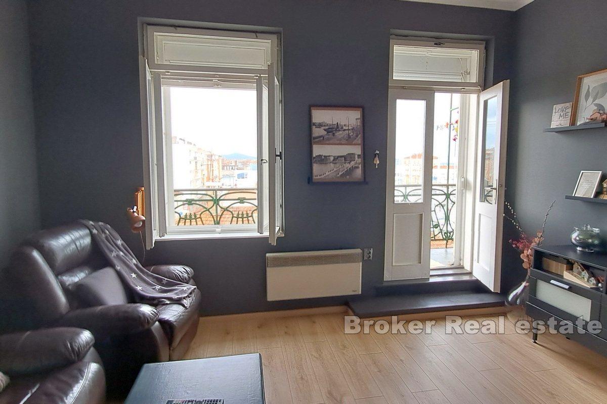 Two-bedroom apartment with a beautiful sea view
