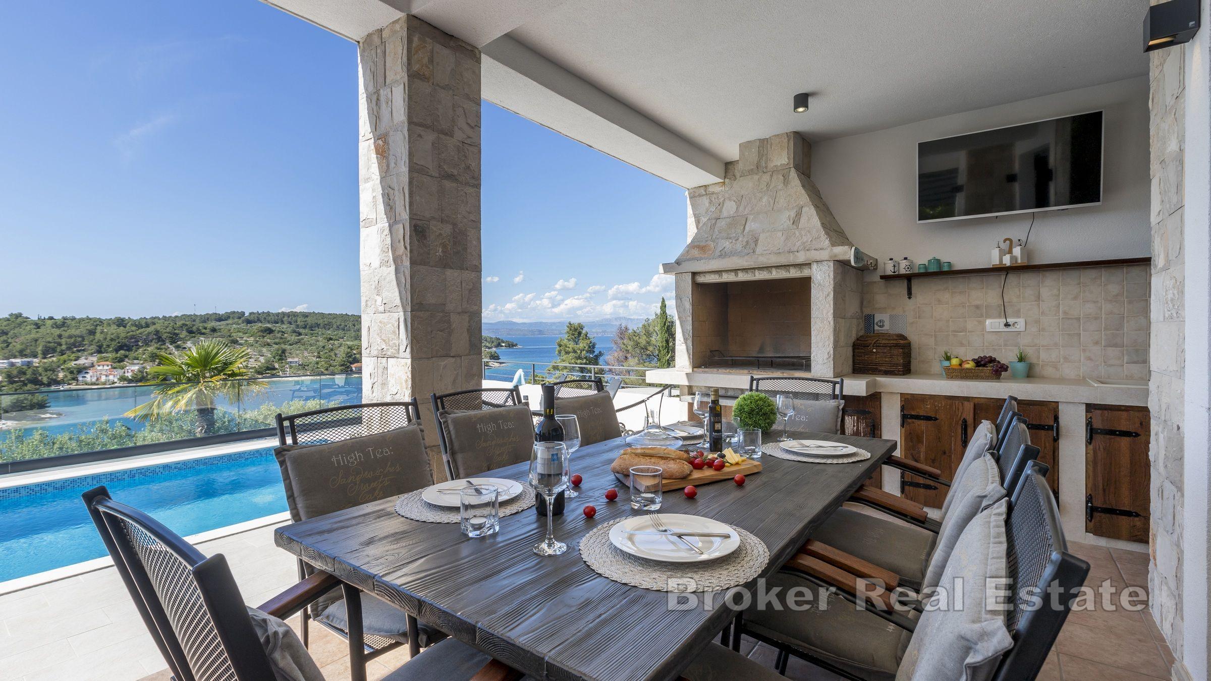 Villa moderne avec vue mer