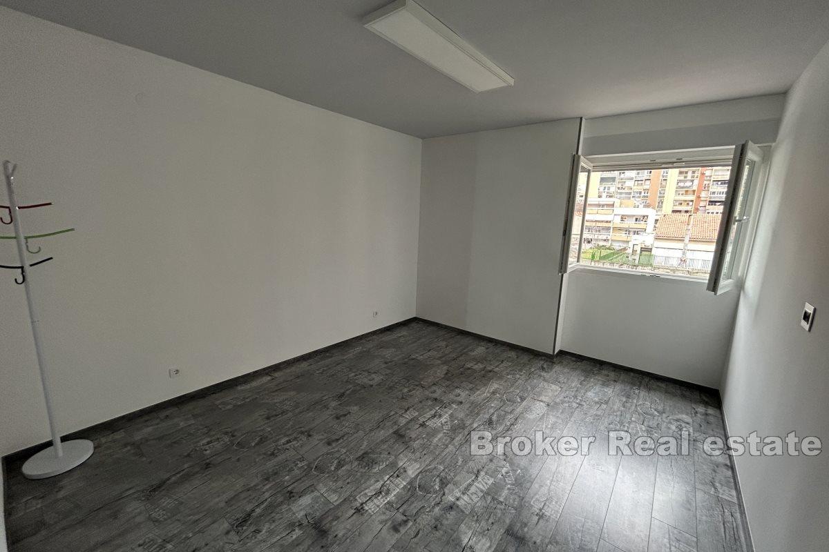 Two bedroom apartment in great location