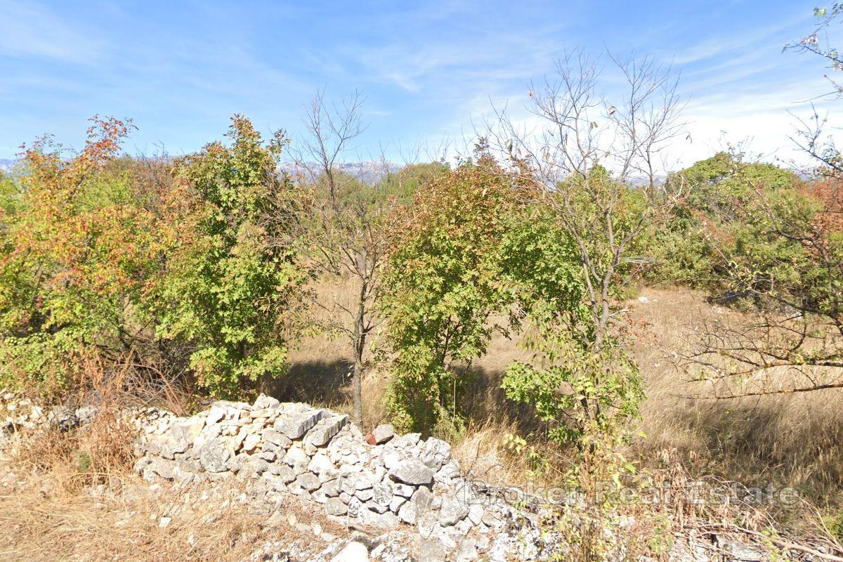 Stavební pozemek v klidné lokalitě