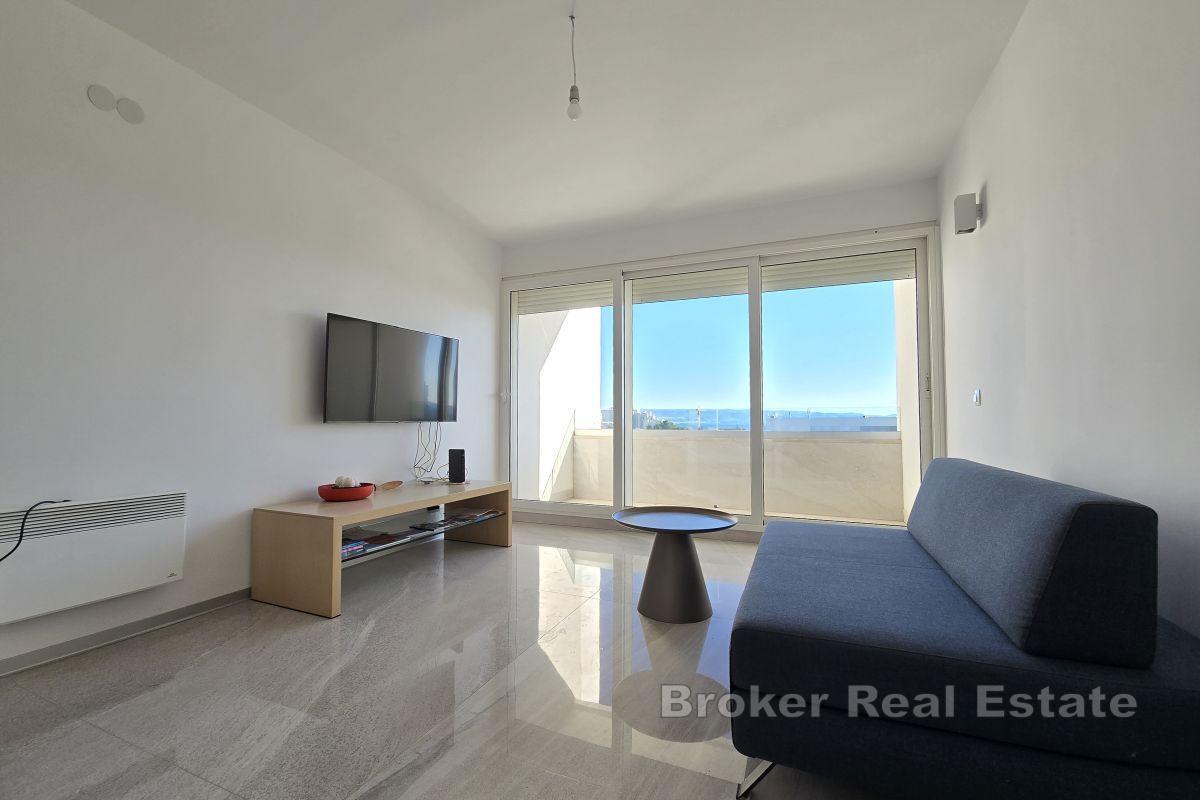 Appartement de trois chambres avec vue dégagée sur la mer