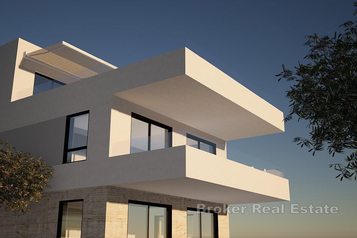 Beau terrain constructible avec projet et permis de construire