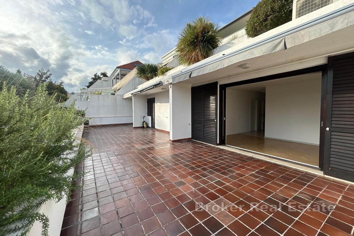 Ampio appartamento con tre camere da letto a Meje