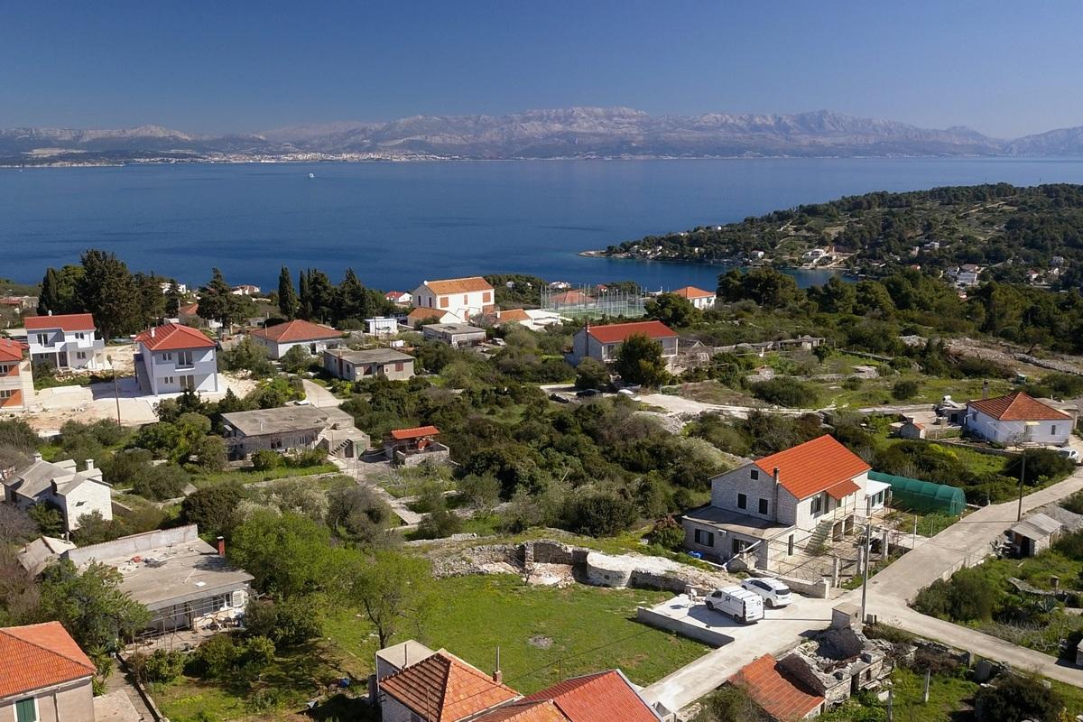 001-5350-30-island-solta-building-land-with-building-permit-for-sale