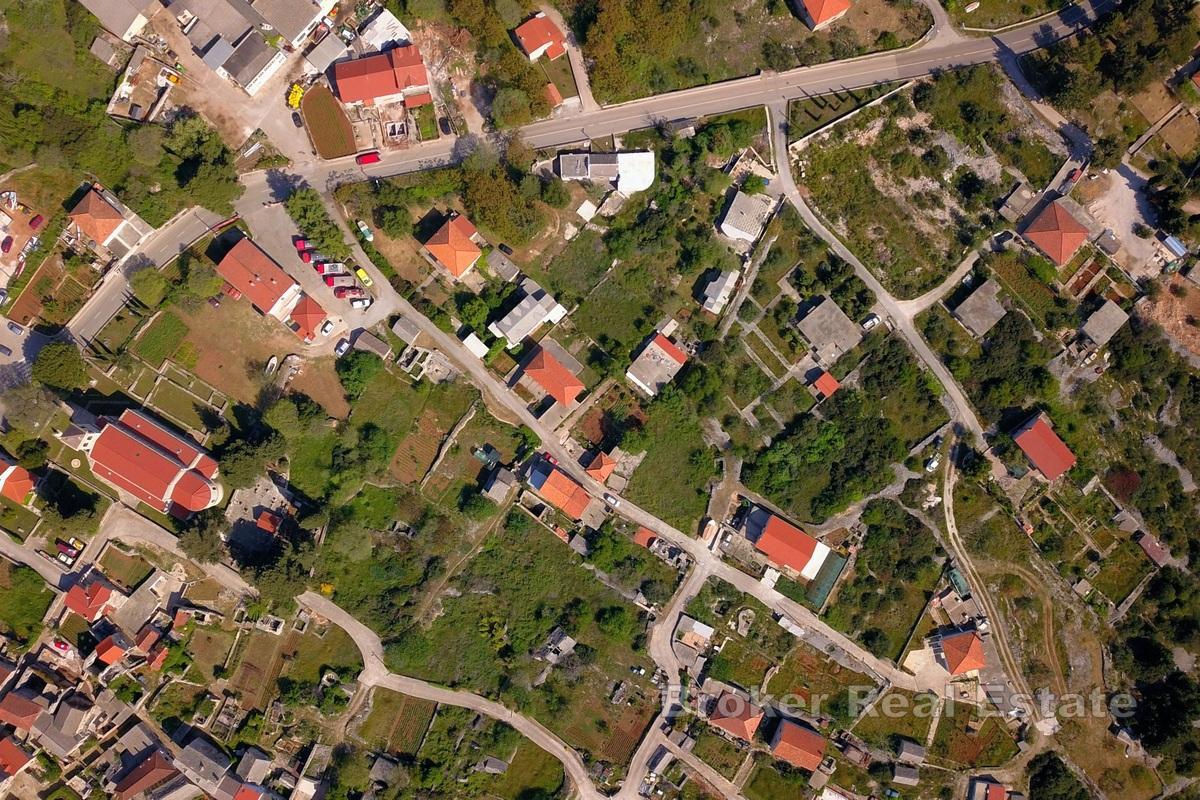 Terreno edificabile con permesso di costruire