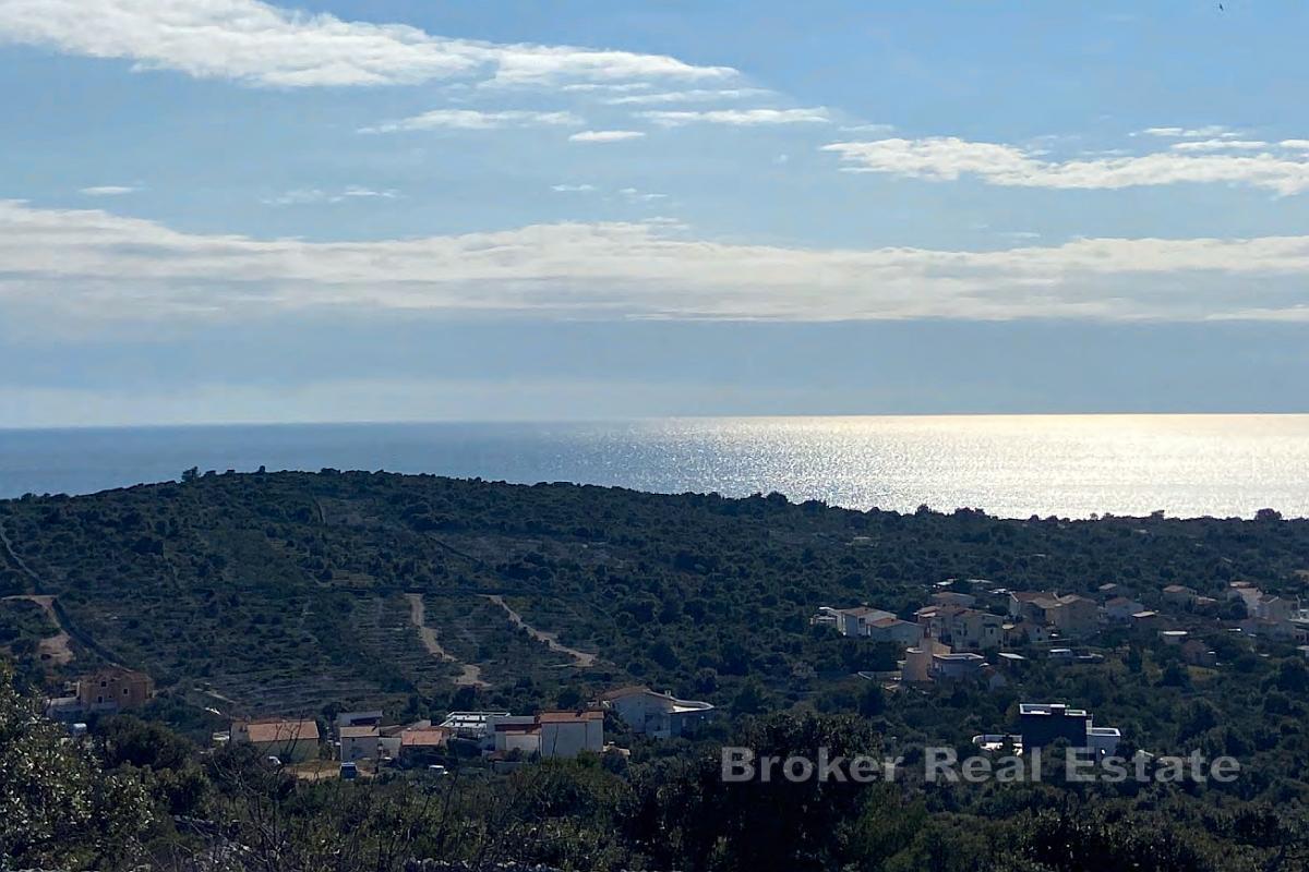 Grundstück mit Panoramablick auf das Meer