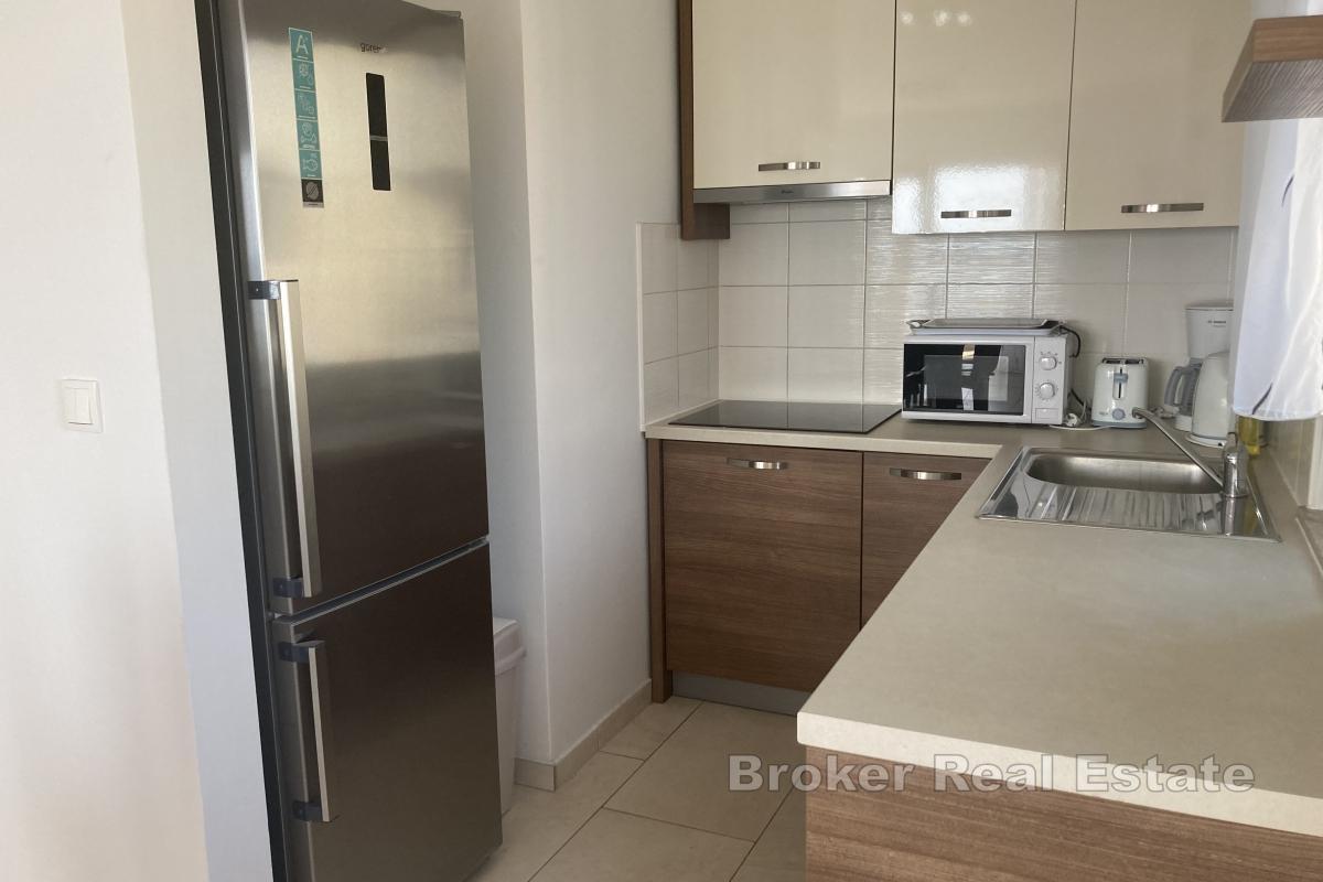 Жилой дом на берегу моря