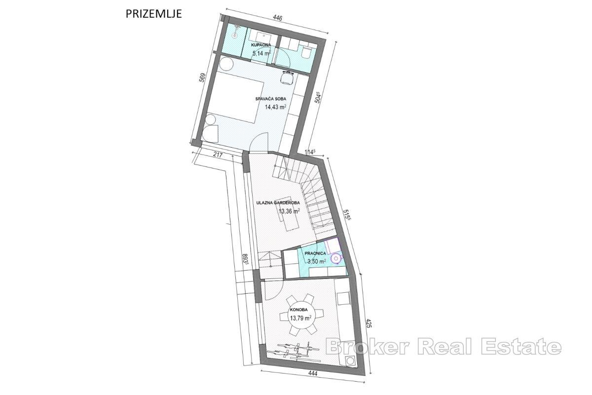 Dalmatisk steinhus for renovering med prosjekt