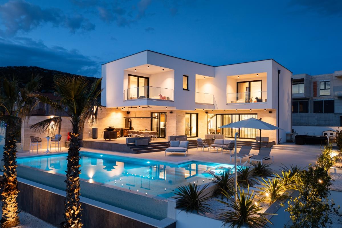 Luxusvilla mit wunderschönem Meerblick