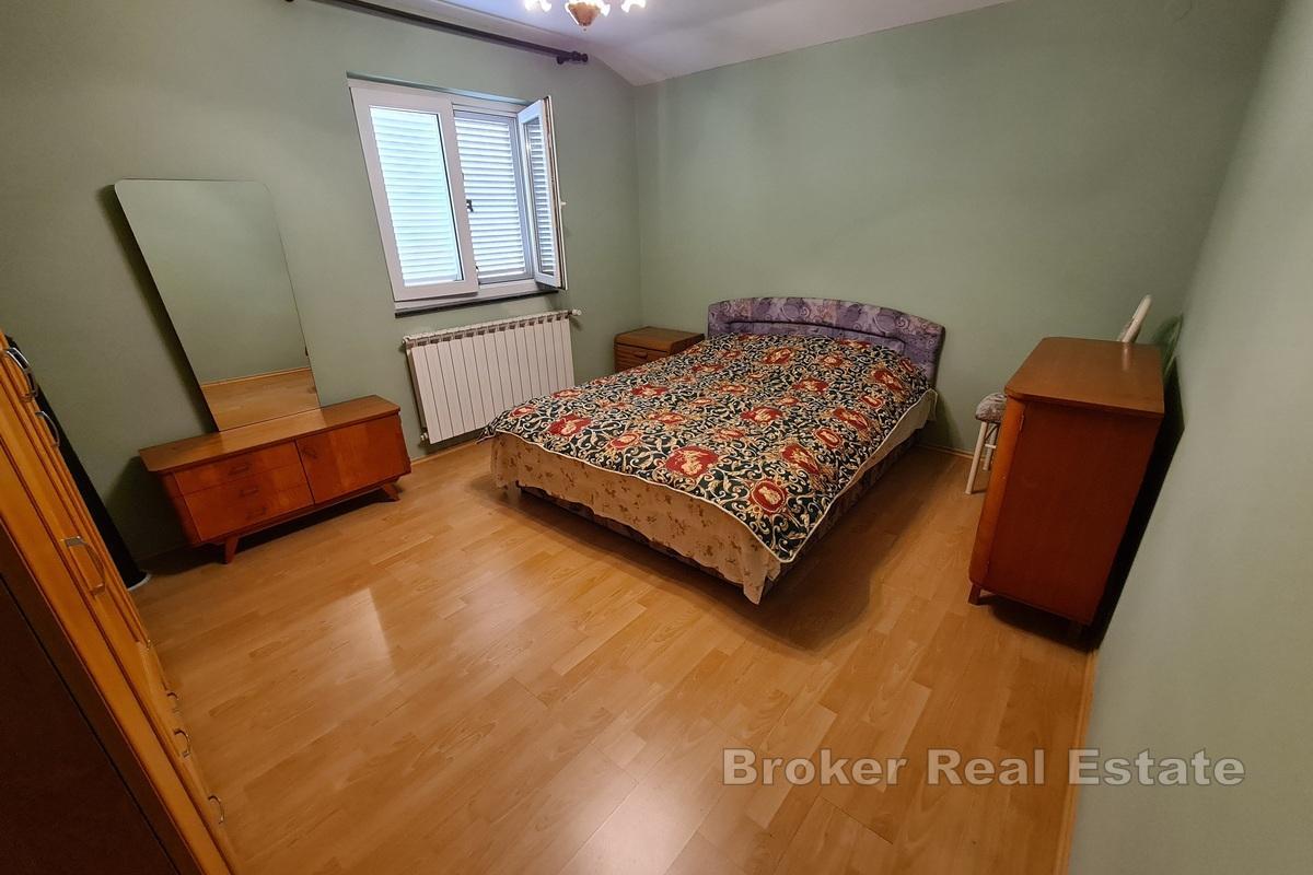 Fristående hus nära stranden