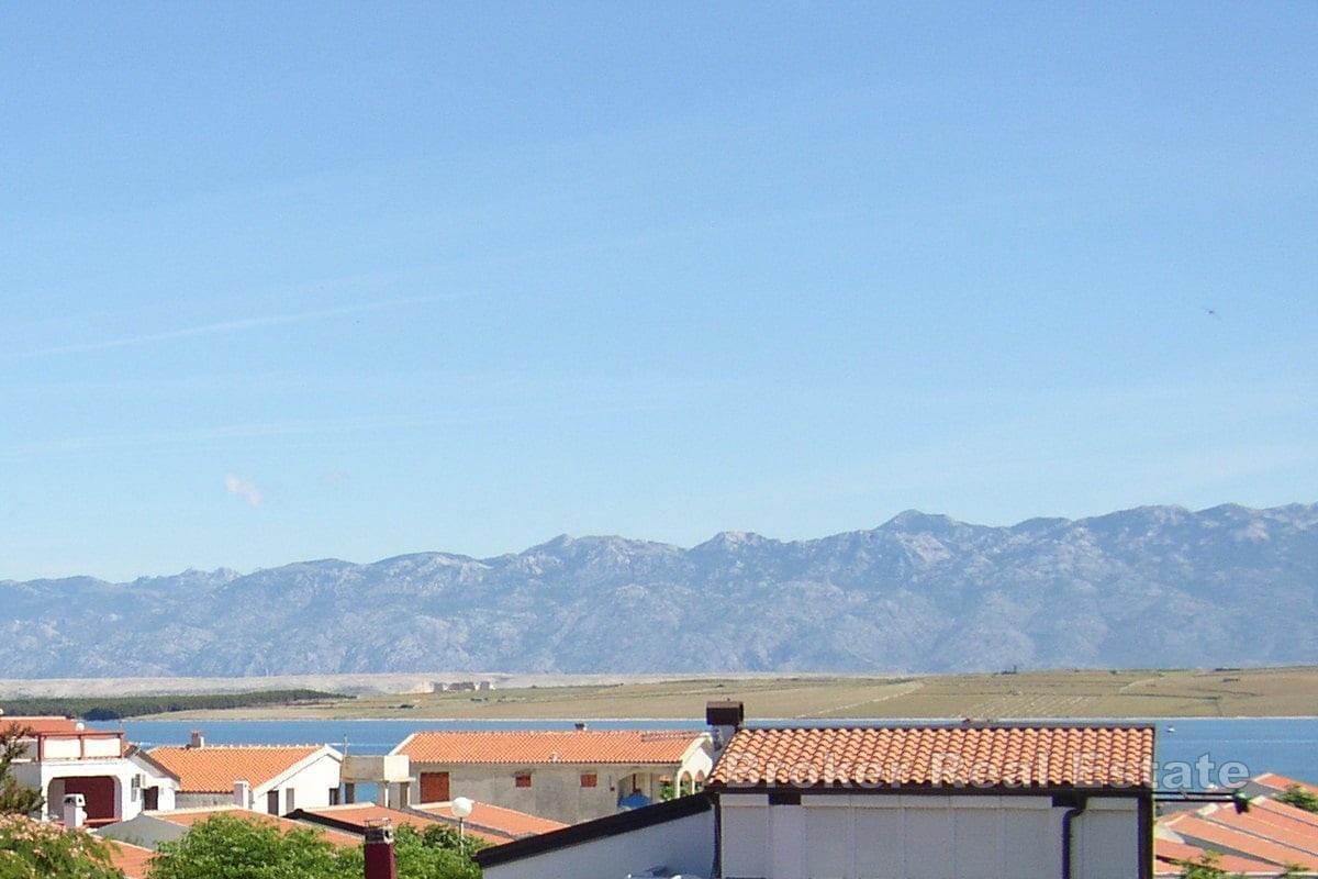 Fristående hus nära stranden