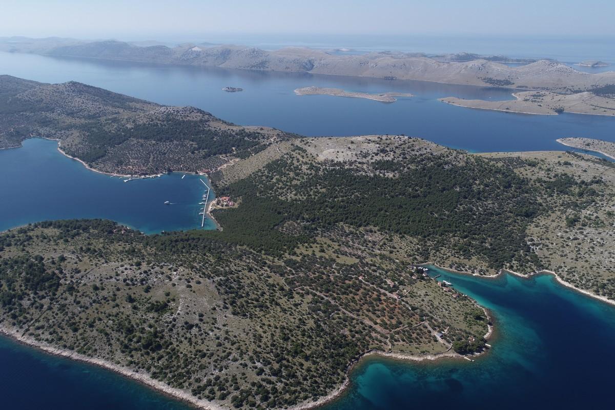001-5367-30-Kornati-Spacious-agricultural-land-first-row-to-the-sea-for-sale