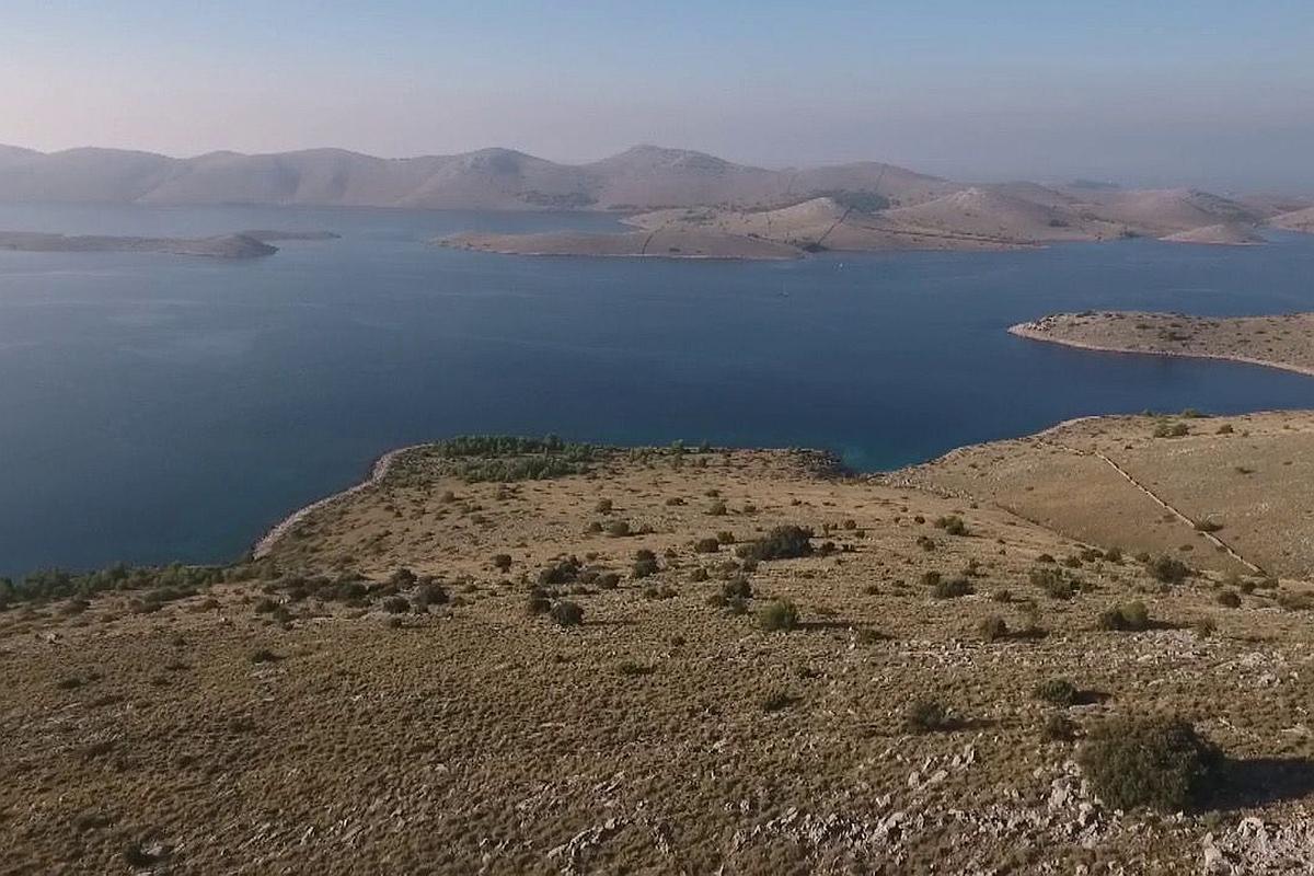 001-5367-30-Kornati-Spacious-agricultural-land-in-the-first-row-to-the-sea-for-sale