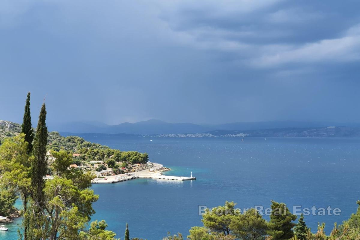 Vila s bazenom i otvorenim pogledom na more