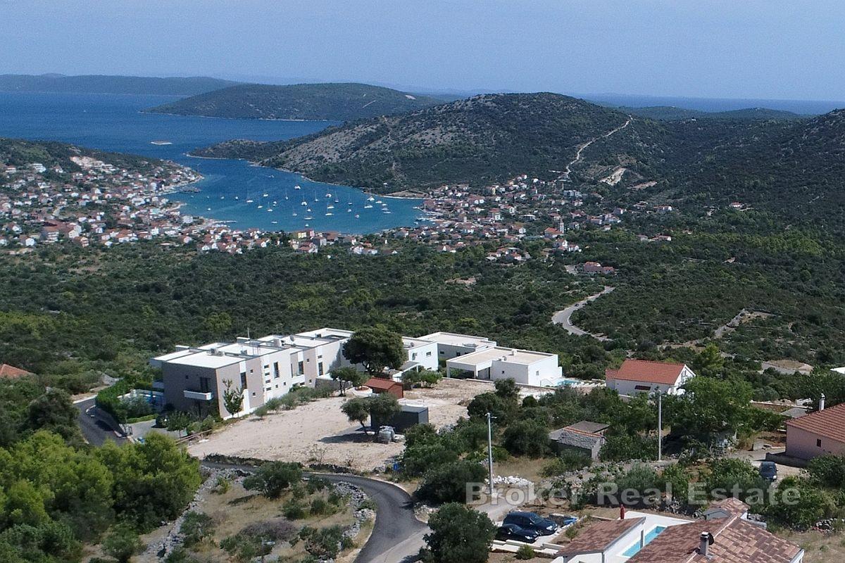 Terreno edificabile con vista mare aperta