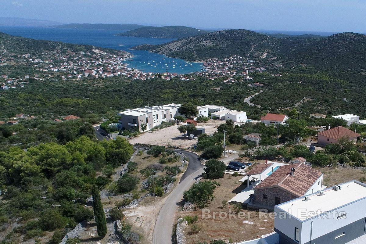 Terreno edificabile con vista mare aperta