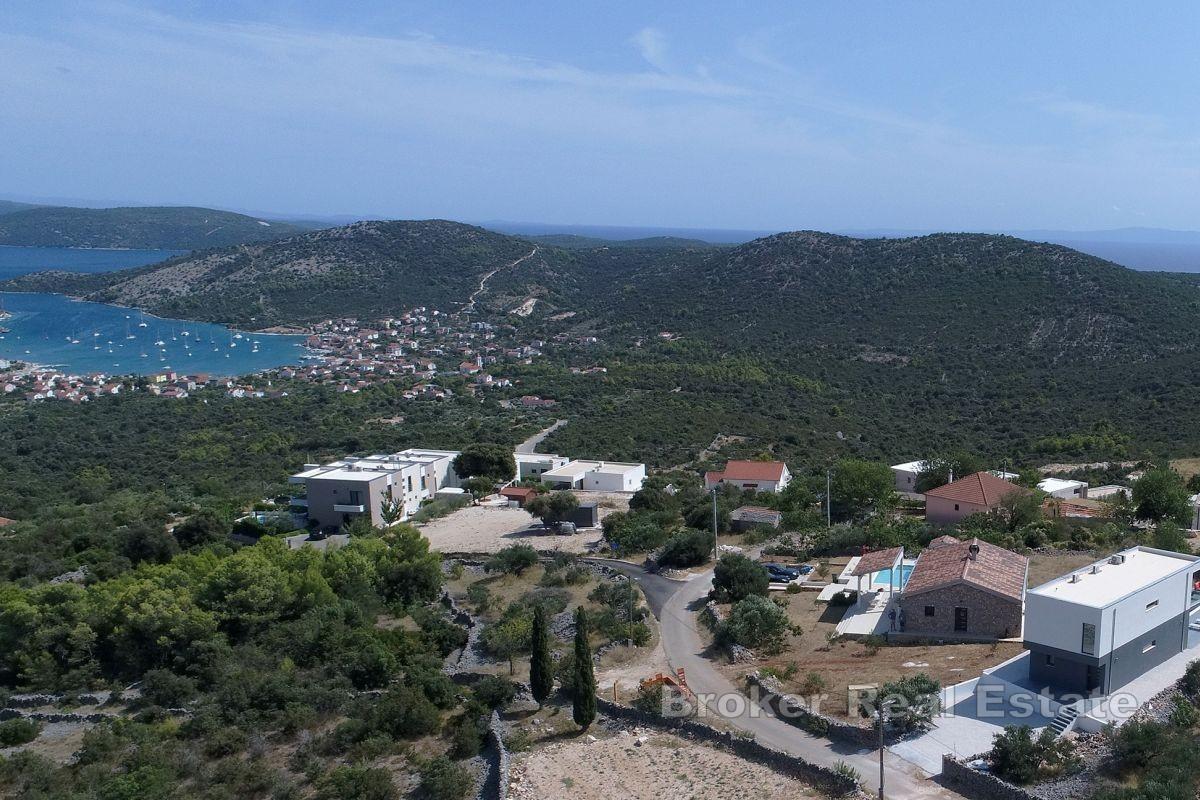 Terreno edificabile con vista mare aperta