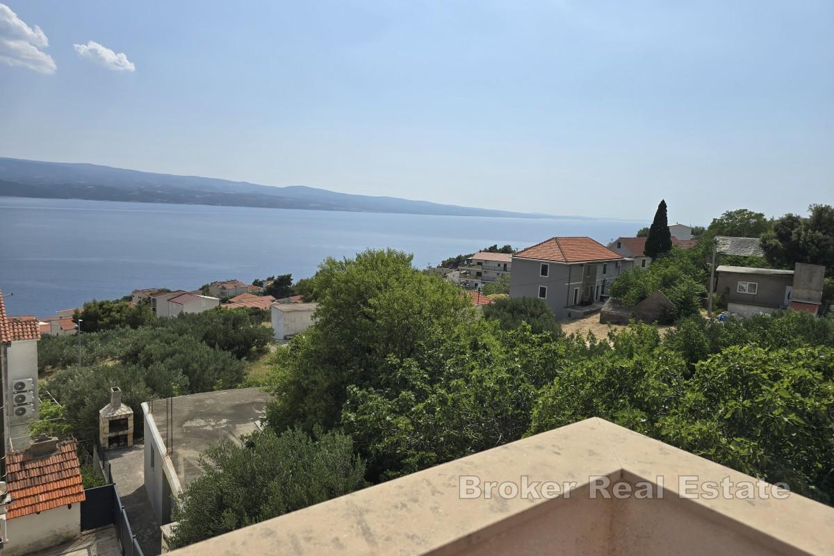 Leilighetshus med havutsikt