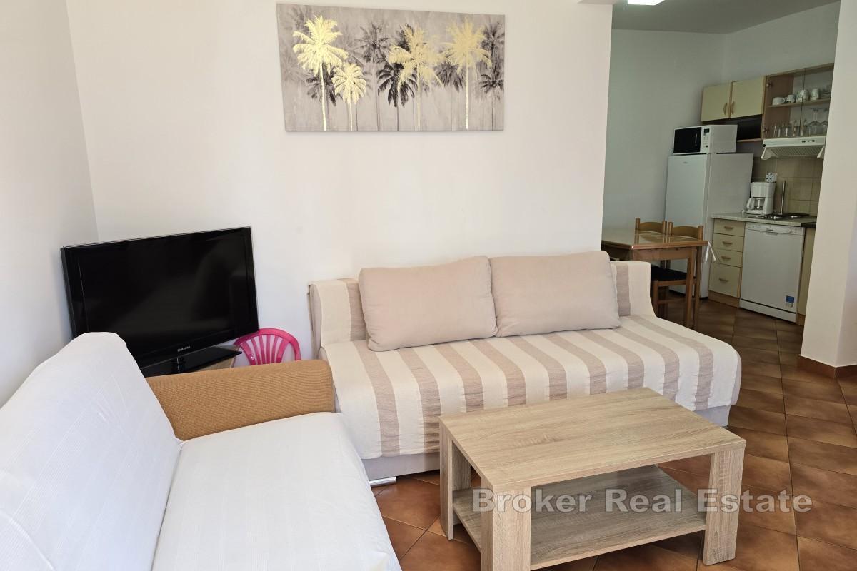Dvosobni apartman s pogledom na more