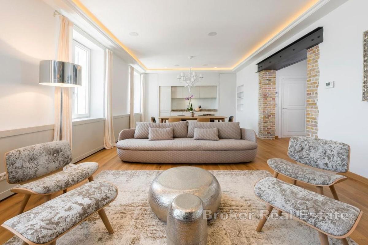 Lyxig designlägenhet att hyra i prestigefyllt läge