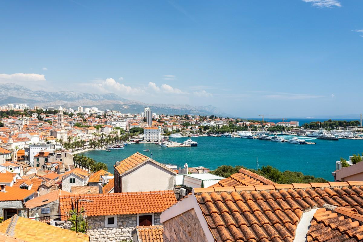 001-5398-30-split-varos-exclusive-apartment-in-attractive-location-for-rent