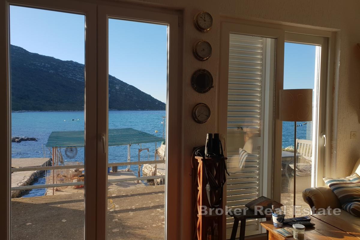 Casa in prima fila al mare