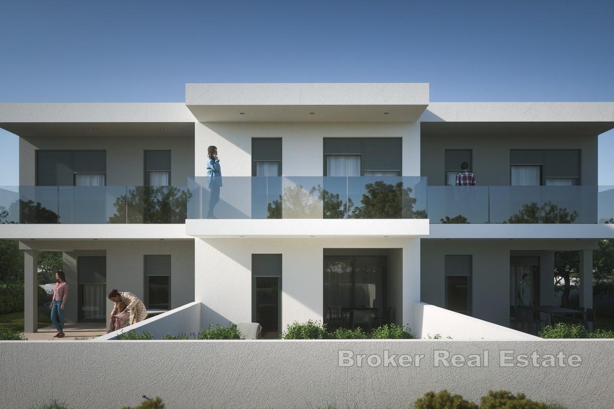 Modern duplexlägenhet med pool nära Zadar
