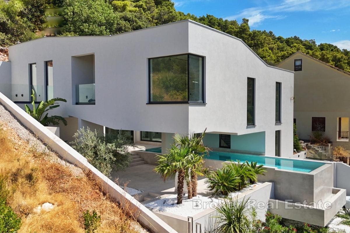 Moderne Designervilla mit Pool und Meerblick