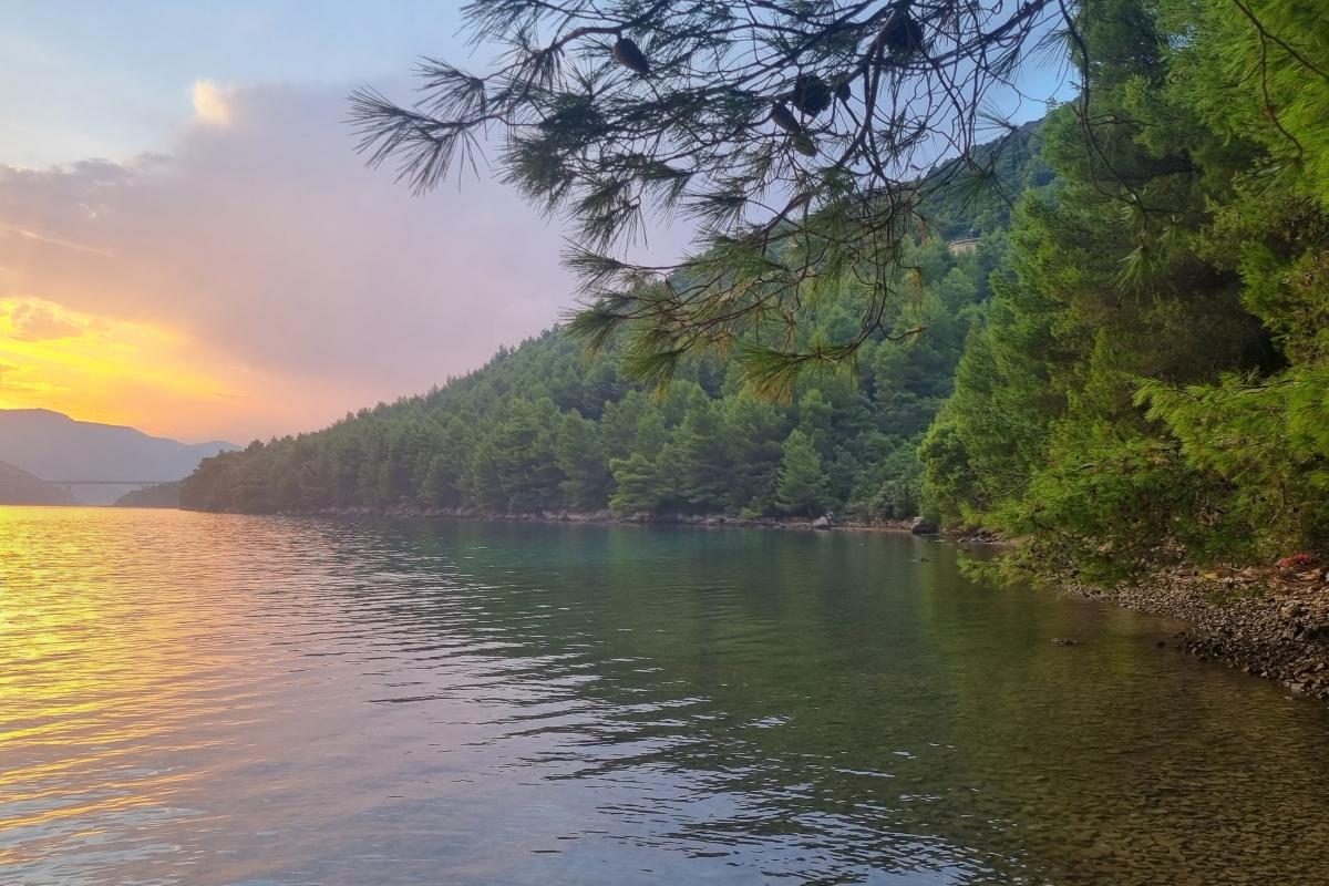 Земельный участок в исключительном месте