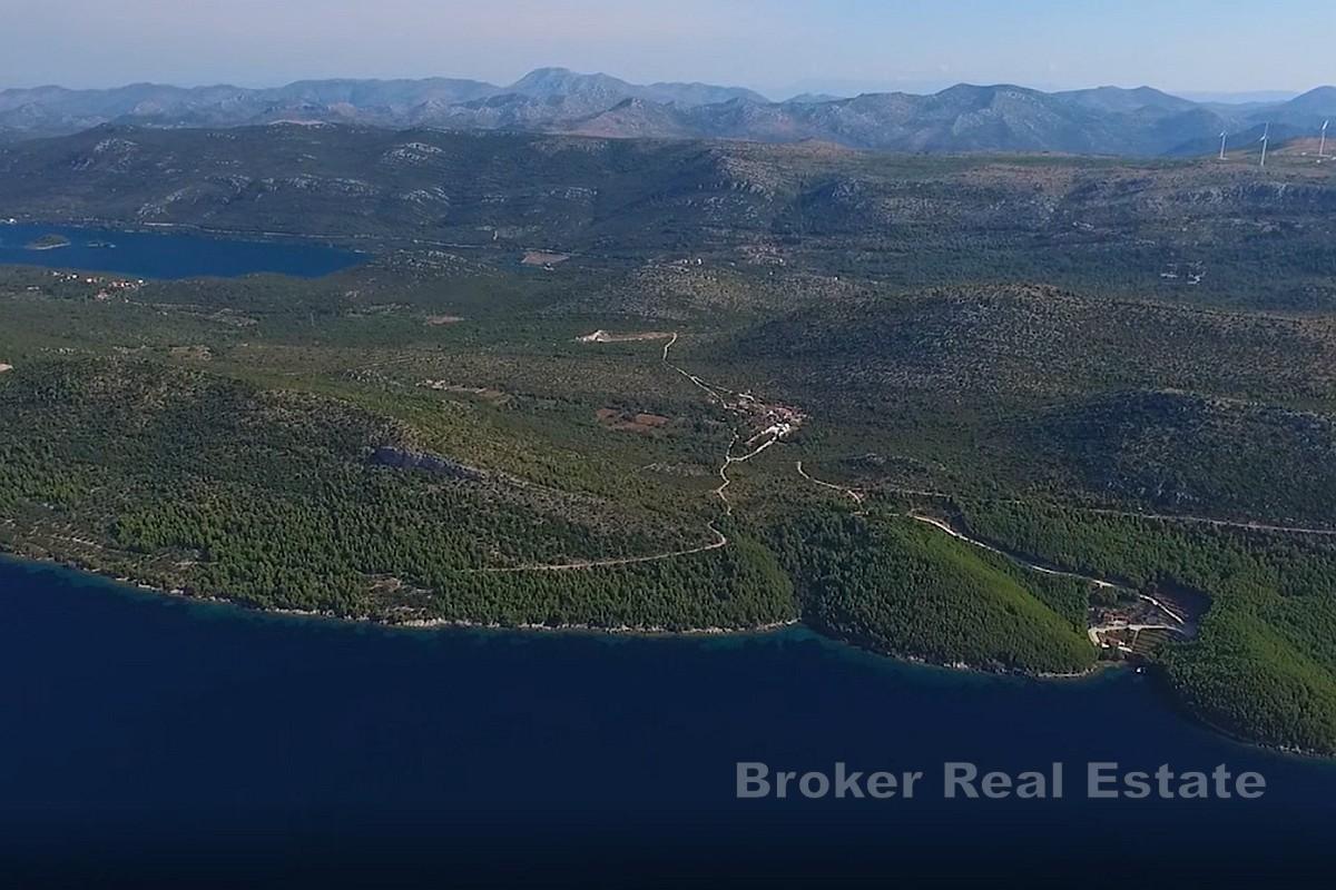 Poljoprivredno zemljište na atraktivnoj lokaciji