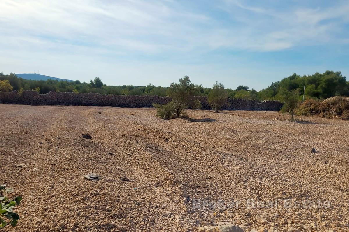 Grand terrain constructible