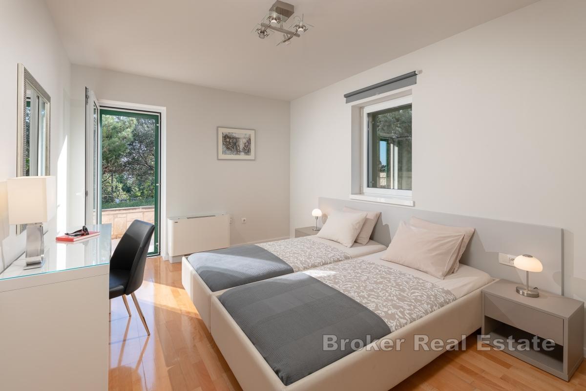 Rymlig och modernt inredd lägenhet