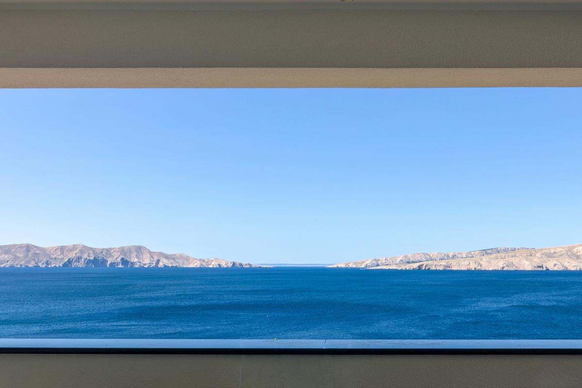 001-5426-30-Senj-Modern-villa-with-pool-and-an-open-sea-view-for-sale