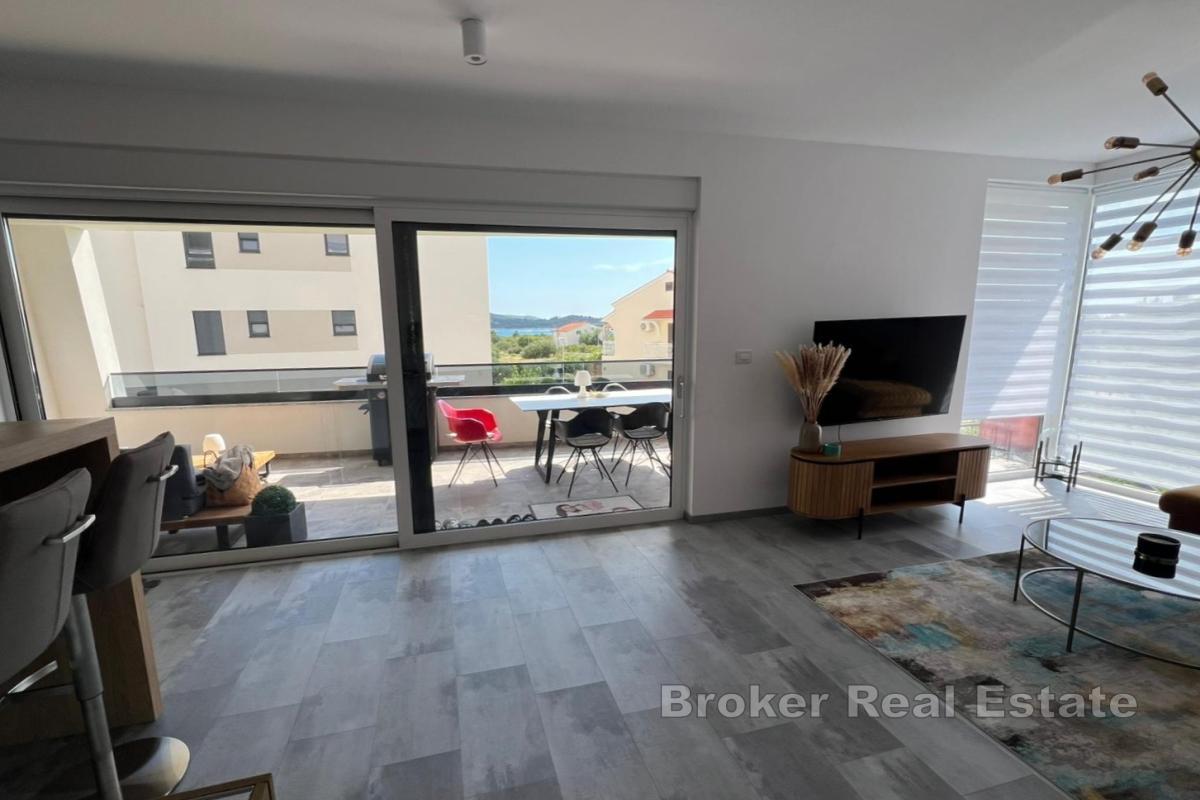 Prostrani dvosobni apartman