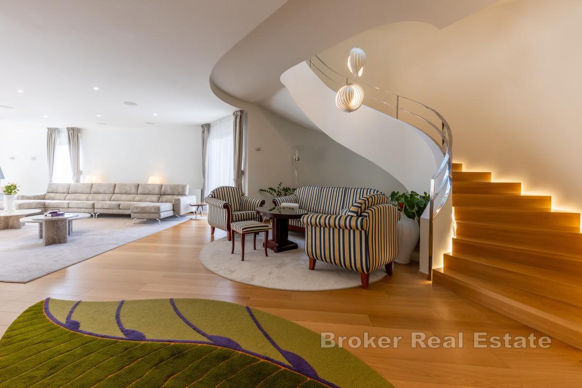 Luksuzna vila u elitnoj četvrti