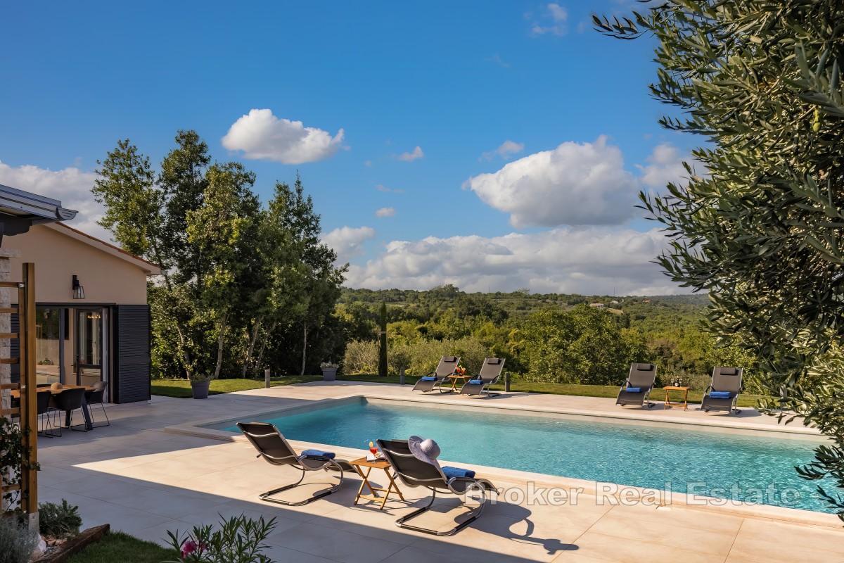 Villa med pool i hjärtat av naturen