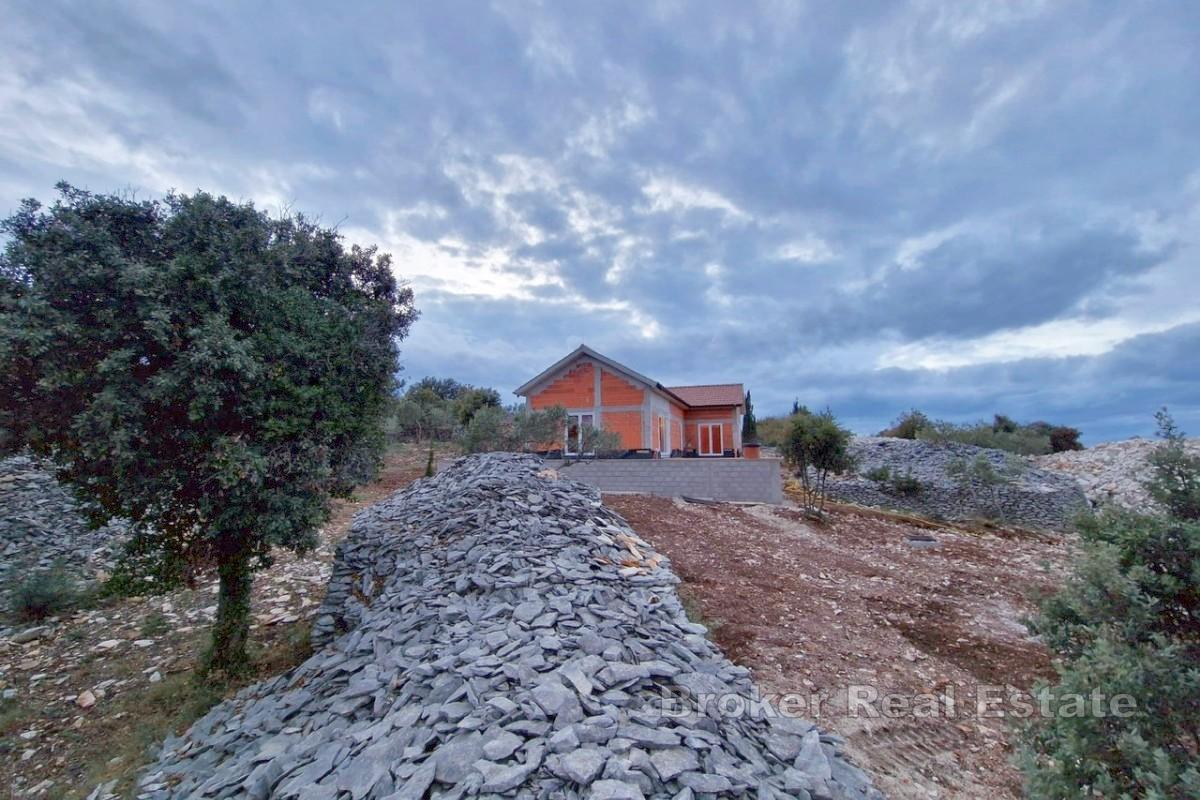 Neubau-Einfamilienhaus