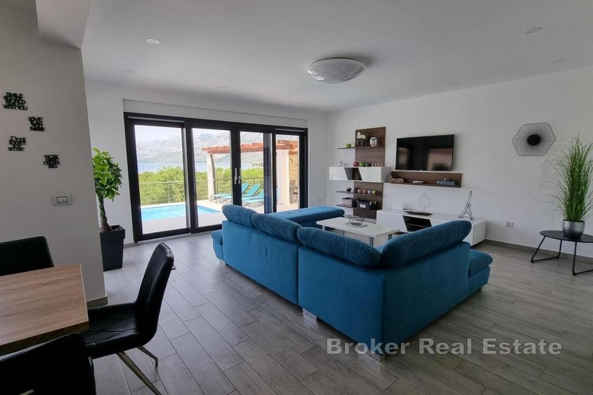 Villa avec piscine et vue mer