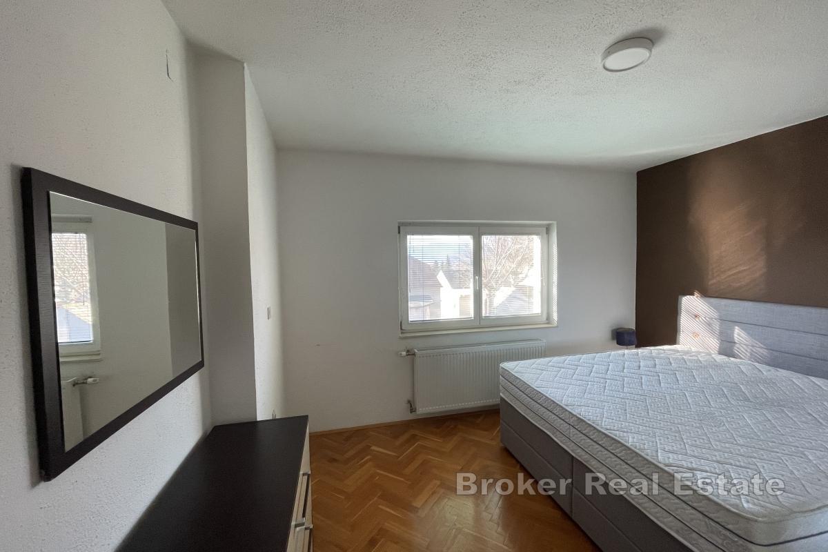 Fristående hus i två plan