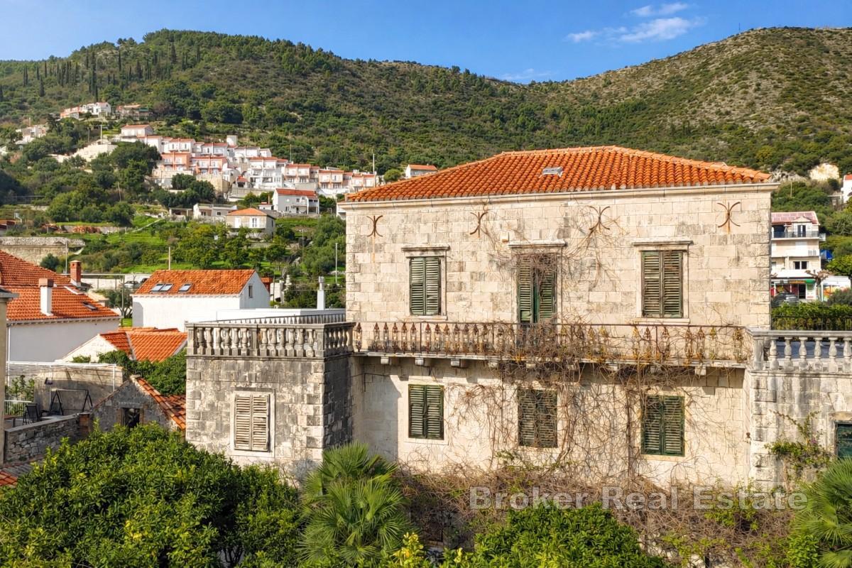 Jedinstvena nekretnina u prvom redu do mora