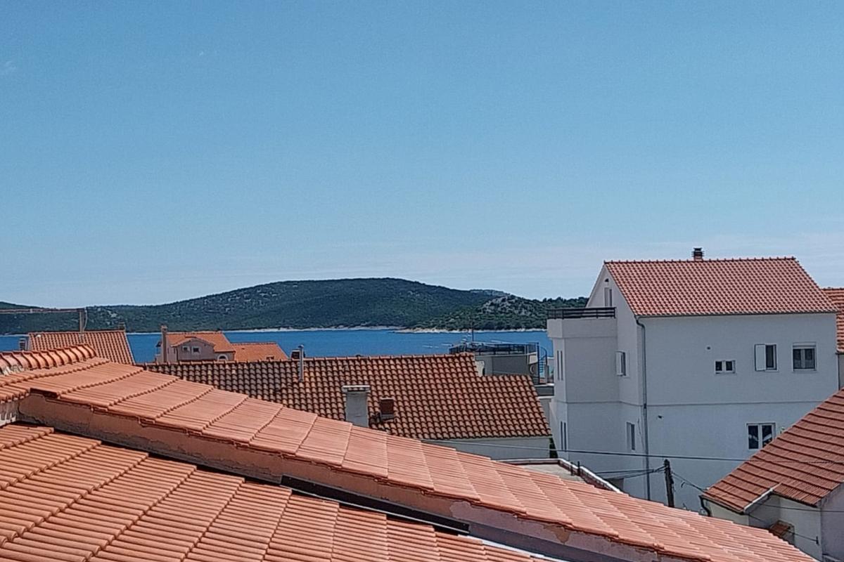 001-5464-30-Vodice-Apartment-house-near-the-sea-for-sale