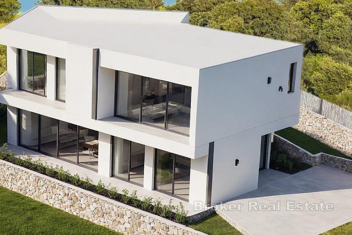 Stavební pozemek s koncepčním projektem a výhledem na moře