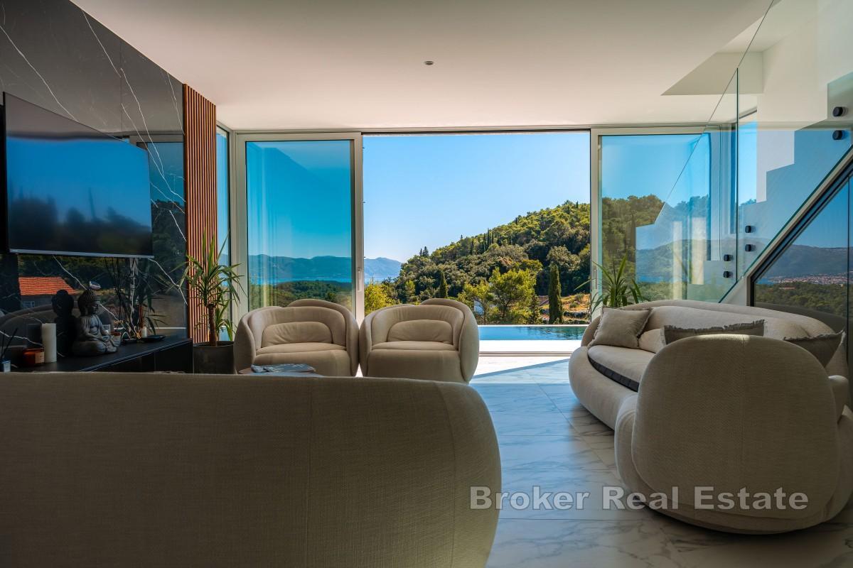 Luxuriöse Villa mit Infinity-Pool und Panoramablick