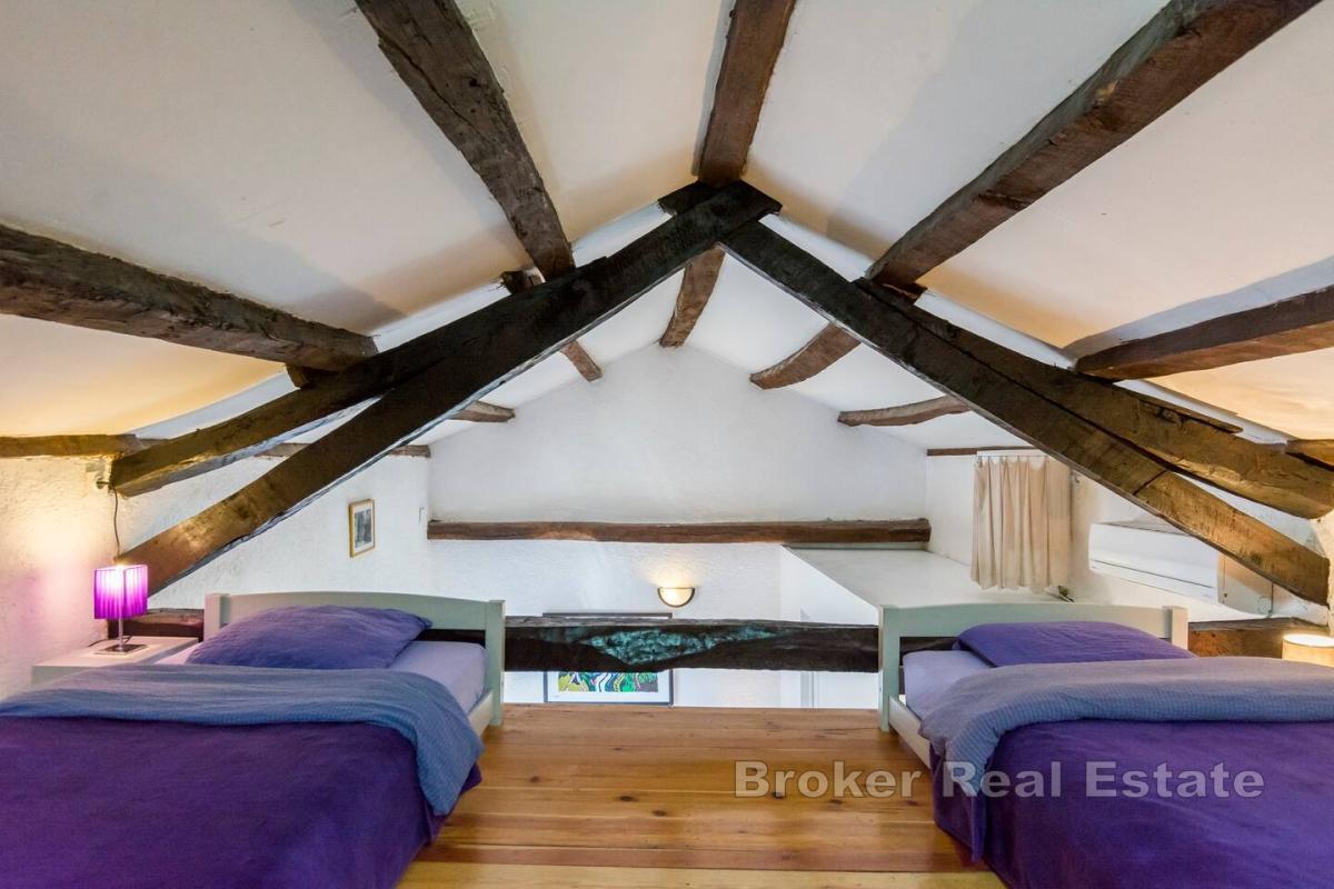 Kamena kuća u povijesnom centru