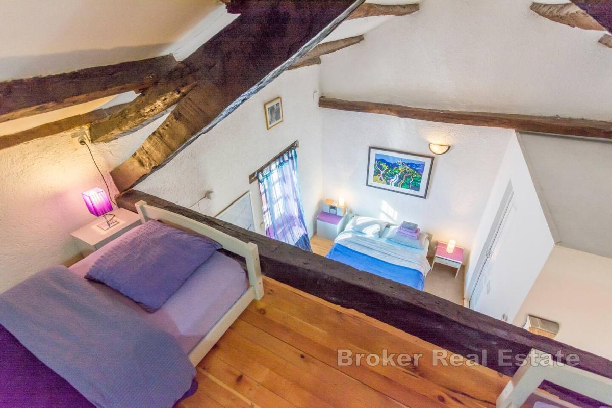 Каменный дом в историческом центре