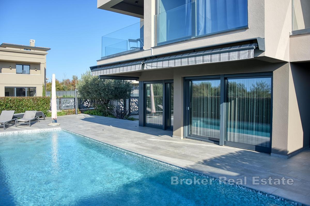 Moderne Villa mit Pool