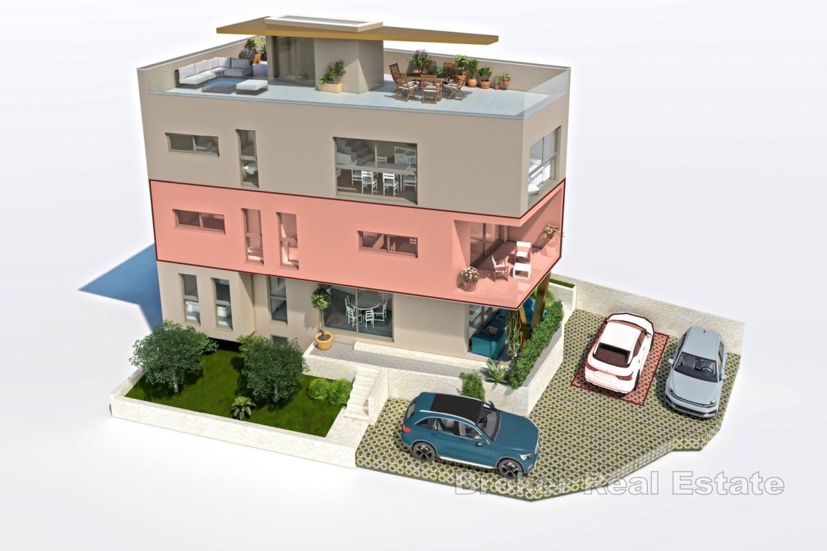 Neubau mit drei Wohnungen im Zentrum